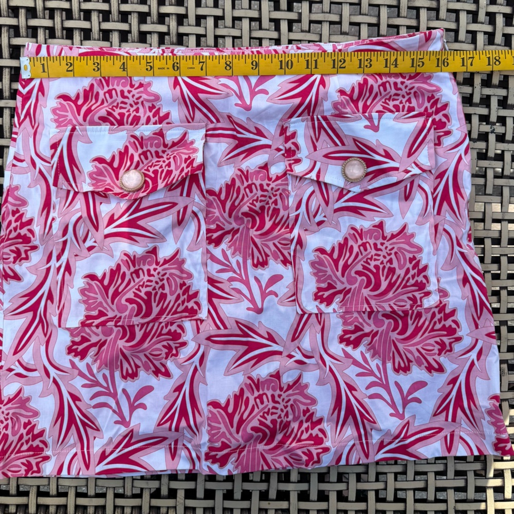Golftini Rose Skort/skirt. Size 6 - Picture 9 of 9